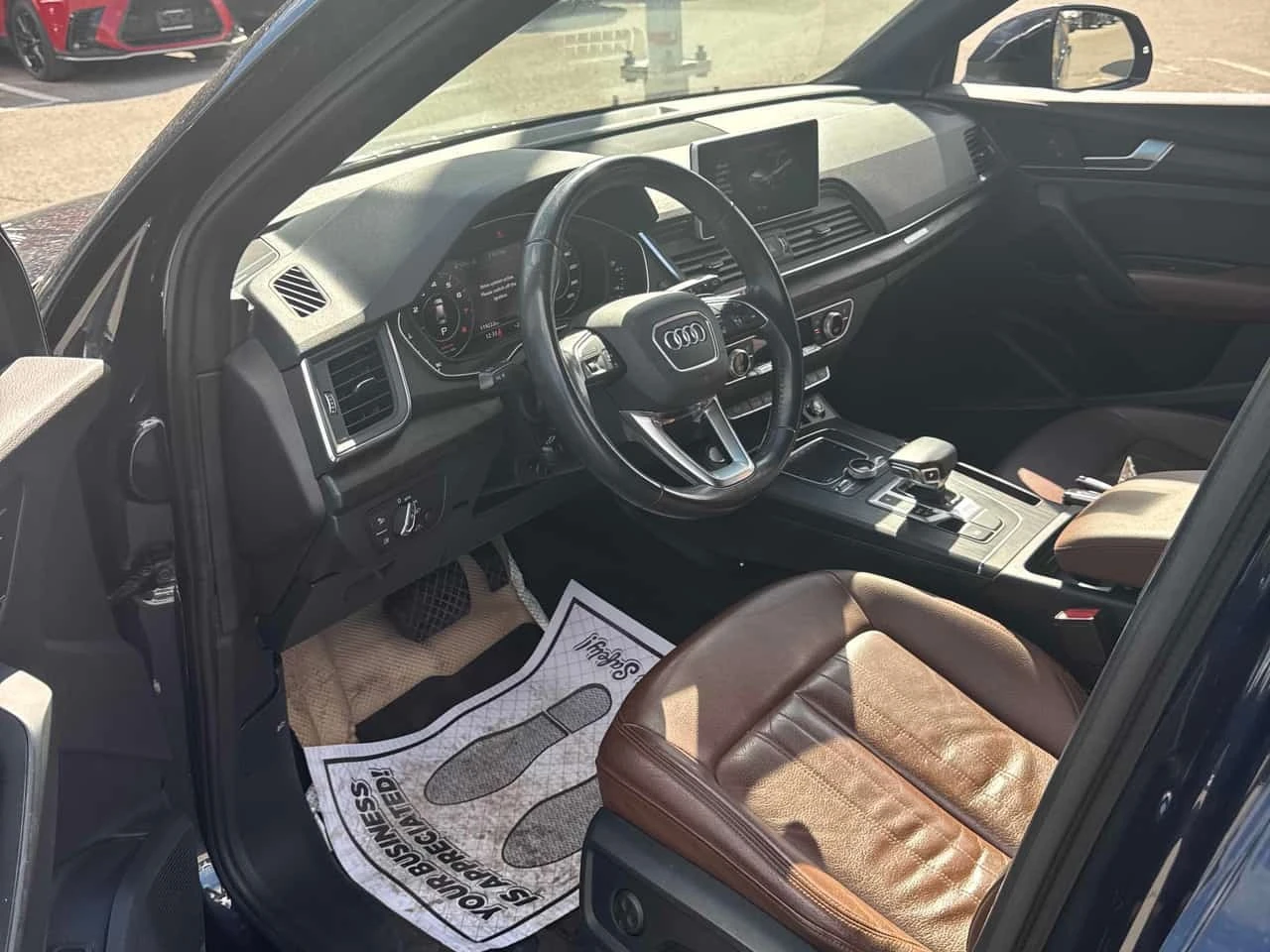 Audi Q5 Technik | CARFAX | БЕЗ ИНЦИДЕНТИ , снимка 7 - Автомобили и джипове - 56435308