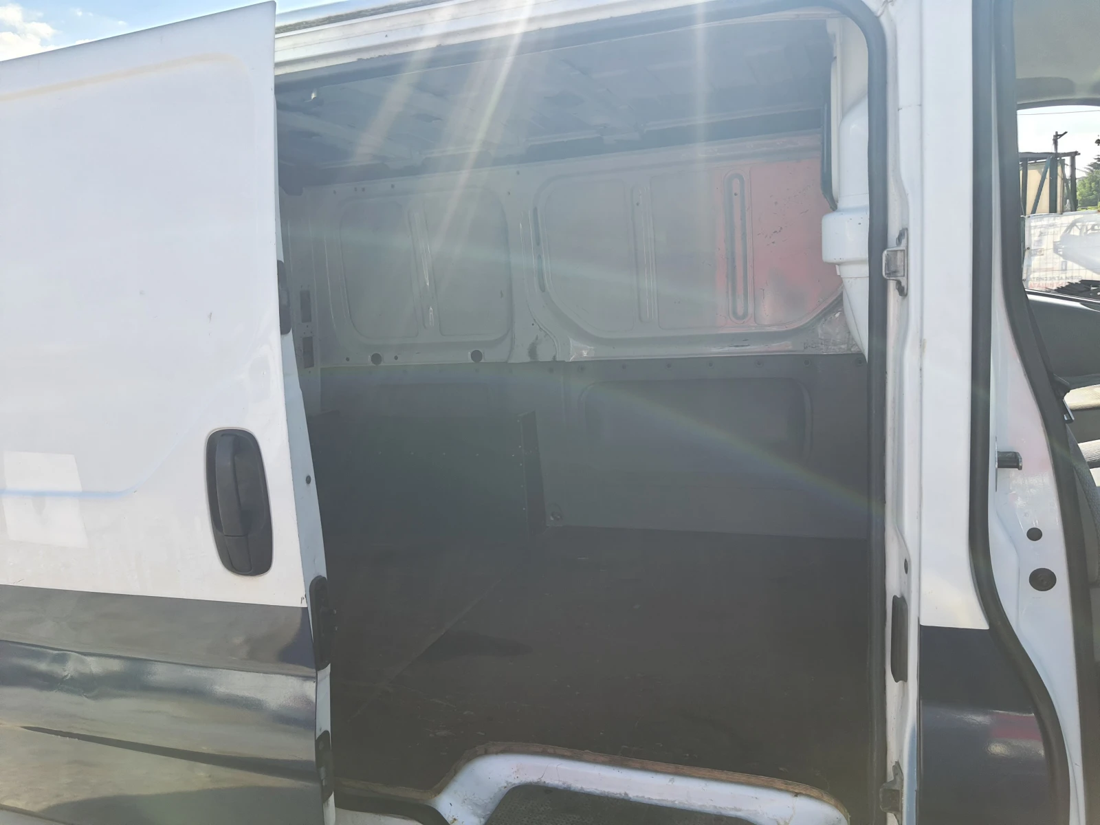 Renault Trafic 1.9dci - изображение 7