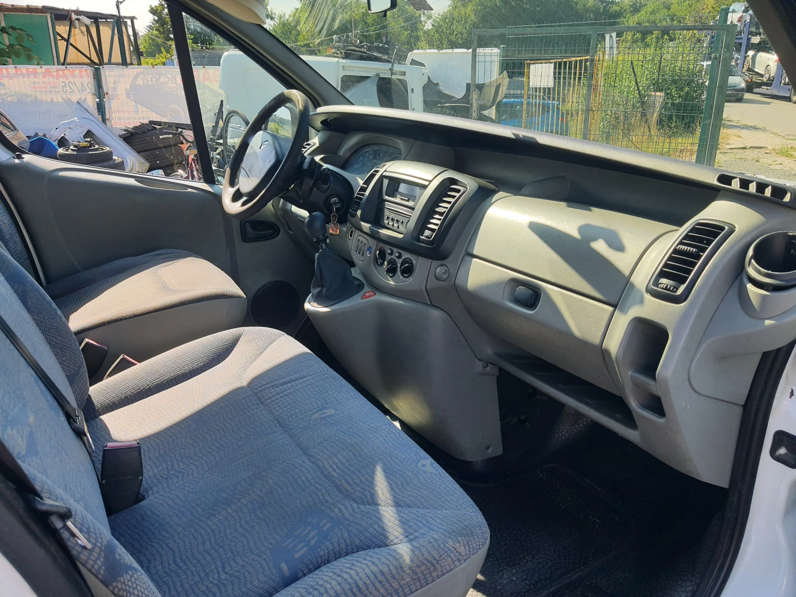 Renault Trafic 1.9dci - изображение 8