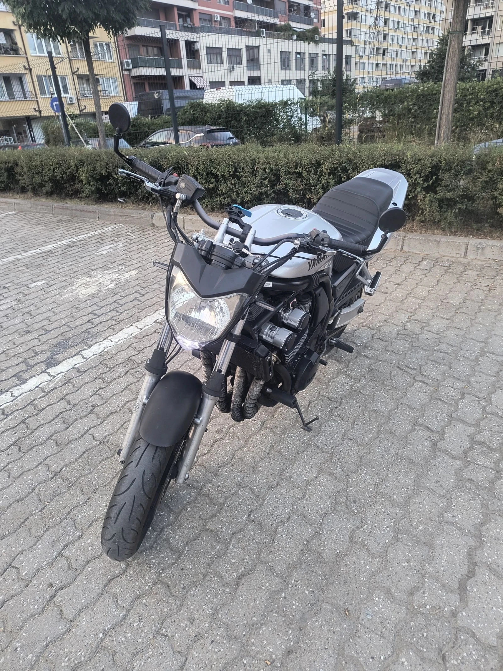 Yamaha FZS 600 - изображение 2