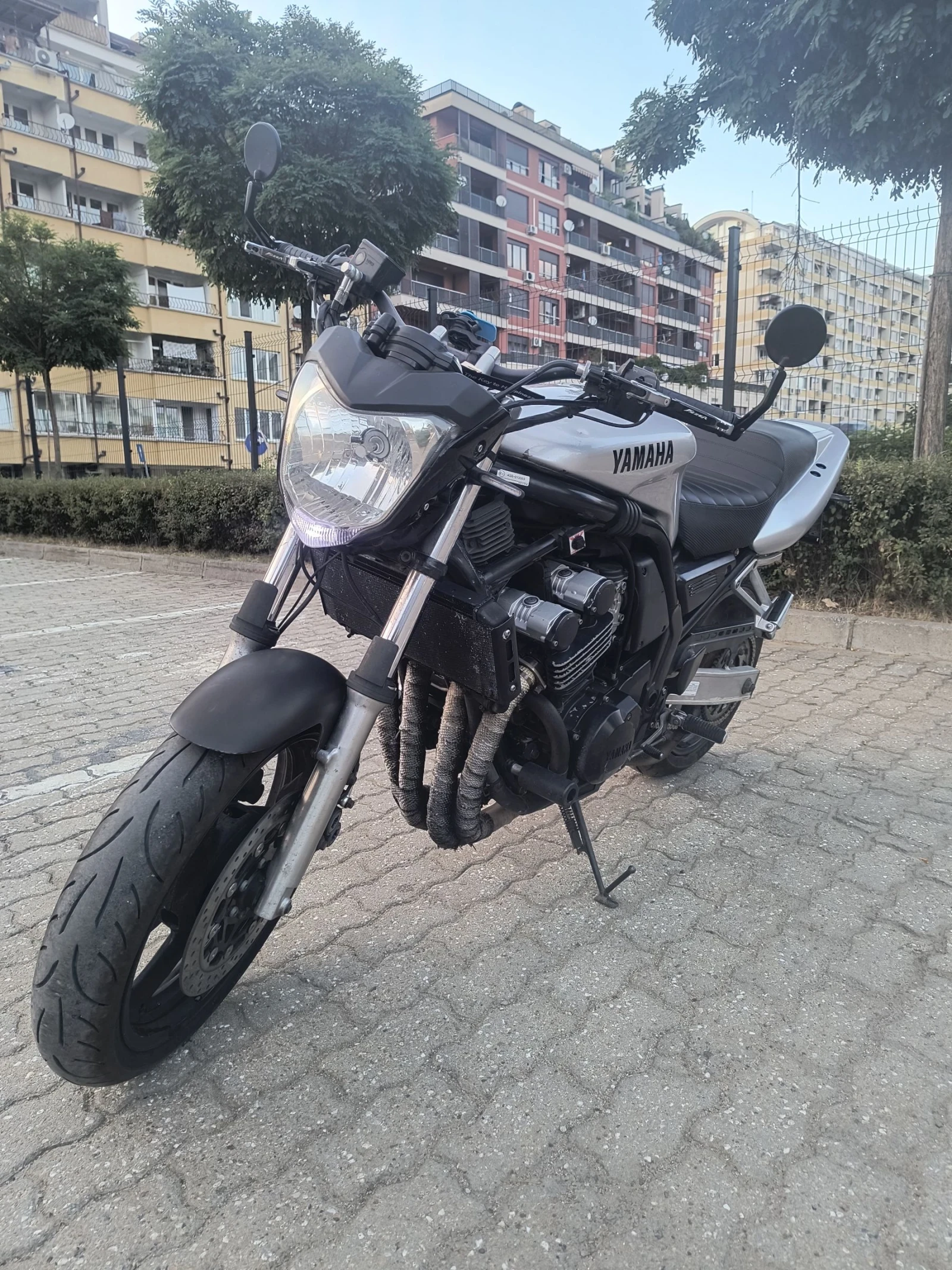 Yamaha FZS 600 - изображение 3