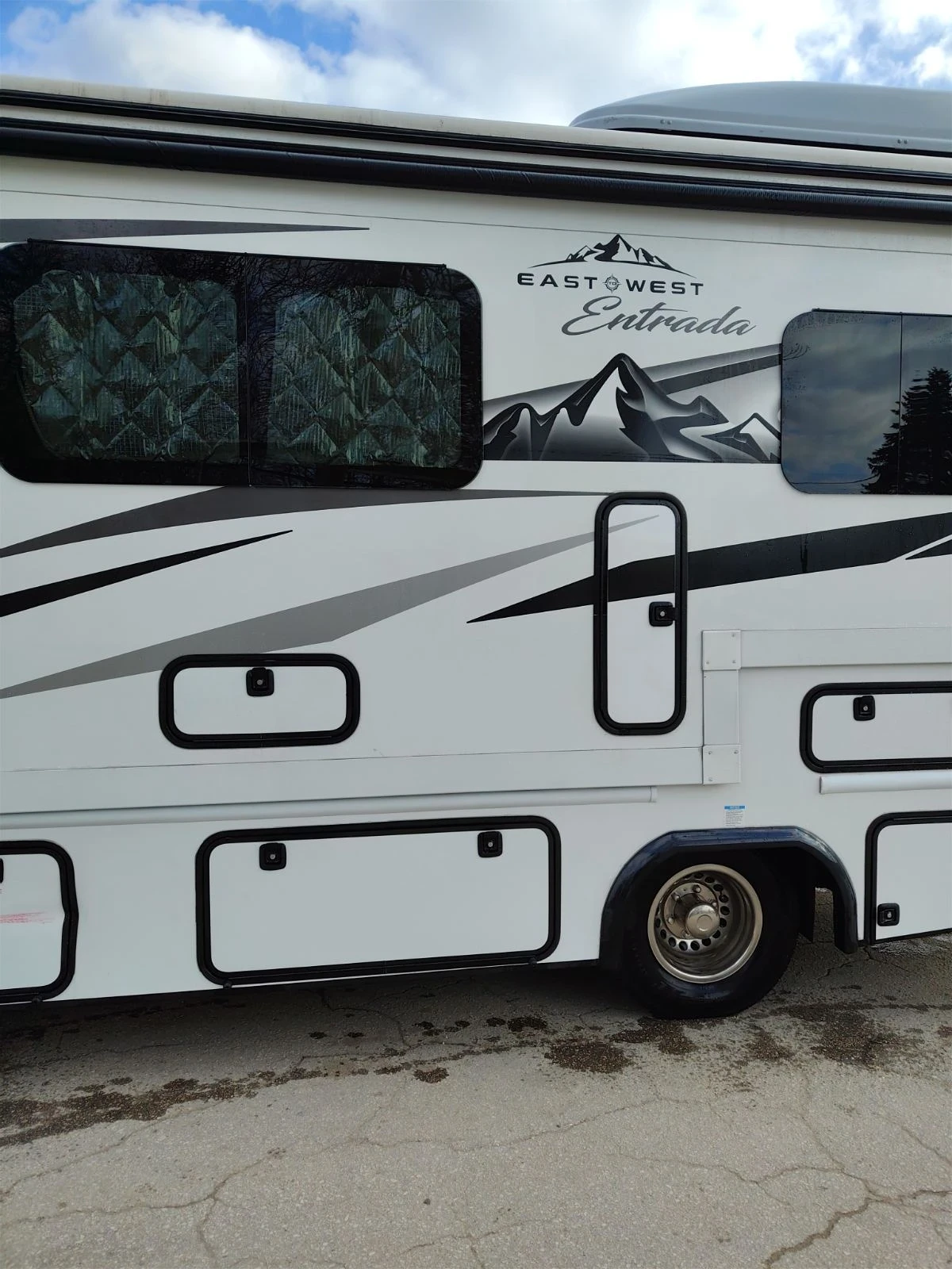  Mercedes-Benz East to West Entrada 24 FM | Mobile.bg   11