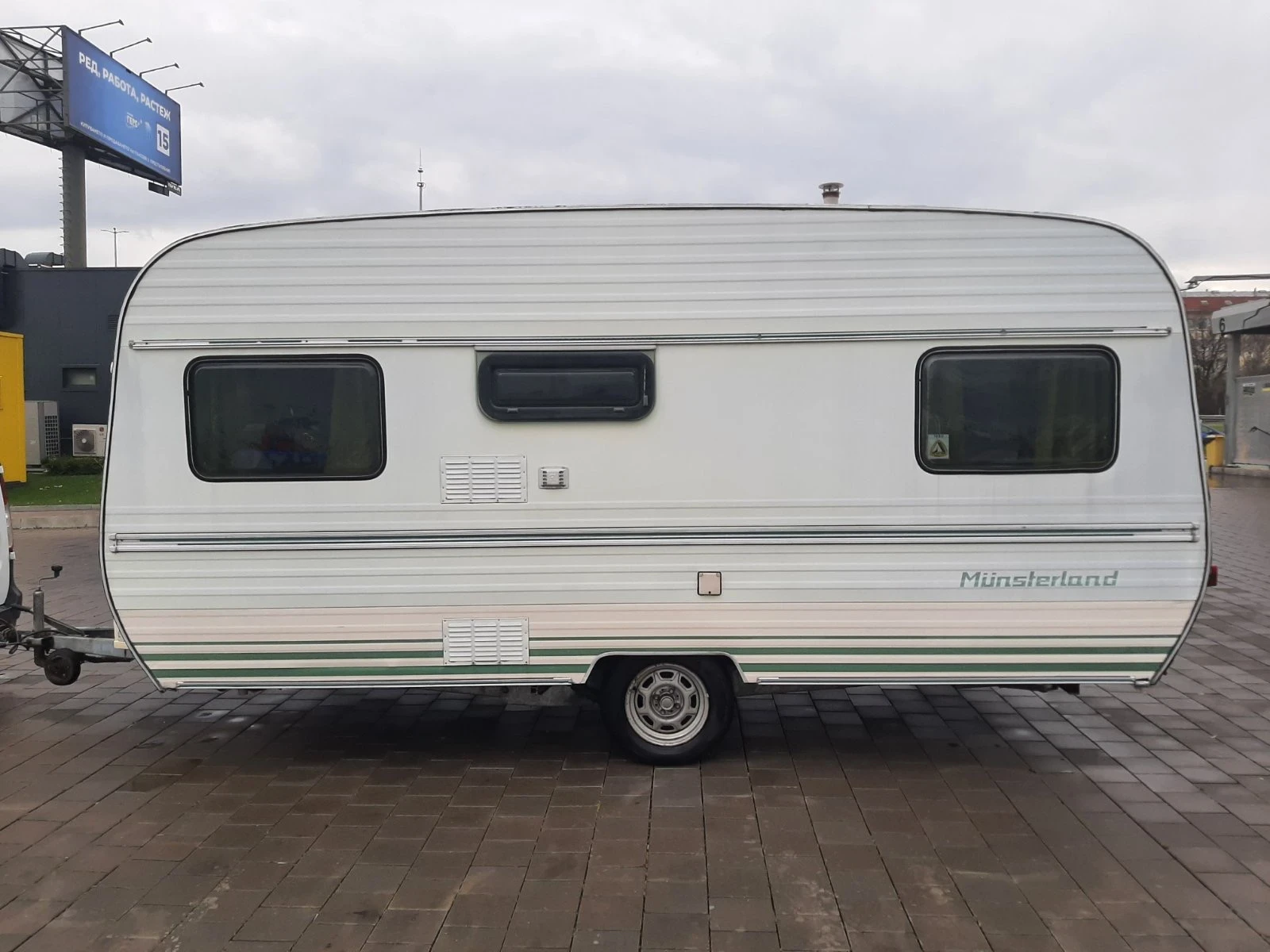 Каравана LMC Munsterland, снимка 5 - Каравани и кемпери - 54207282