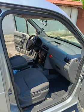Ford Tourneo Connect 1.8 16V GAZ, снимка 9