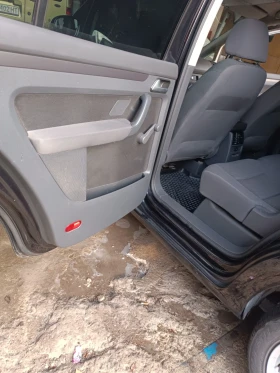VW Touran 1.9 TDI АВТОМАТИК, снимка 13