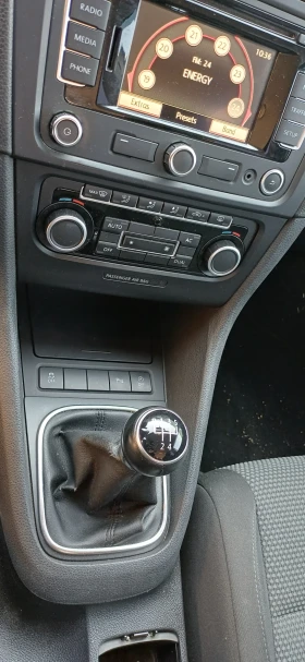 VW Golf 1, 6 - 5300 € / 10365.90 лв. - 68400047 11