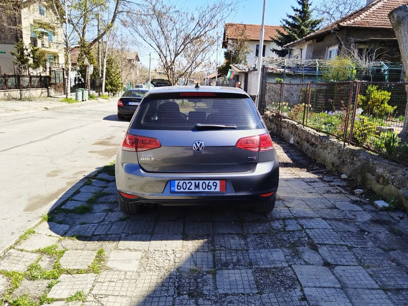 VW Golf 1.8Т, снимка 5 - Автомобили и джипове - 46890310