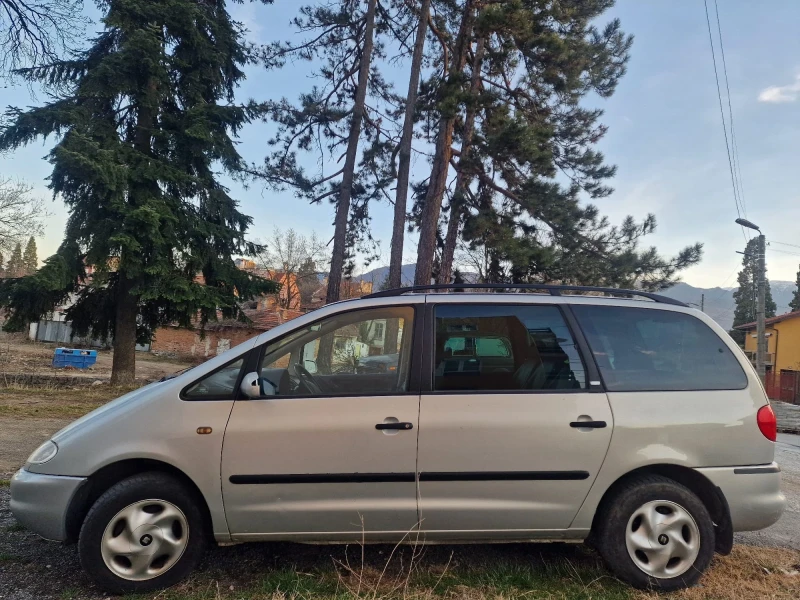 Seat Alhambra, снимка 7 - Автомобили и джипове - 47032365