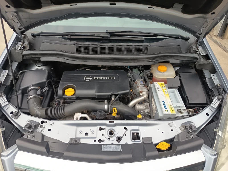Opel Zafira 1.7dti, снимка 13 - Автомобили и джипове - 51850451