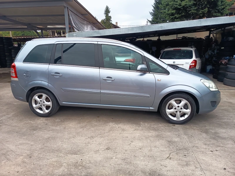 Opel Zafira 1.7dti, снимка 3 - Автомобили и джипове - 51850451