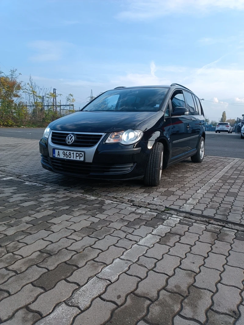 VW Touran 1.9 TDI АВТОМАТИК, снимка 2 - Автомобили и джипове - 52353206