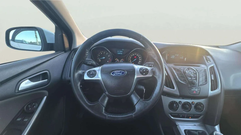 Ford Focus 1.0 EcoBoost, снимка 11 - Автомобили и джипове - 53255408