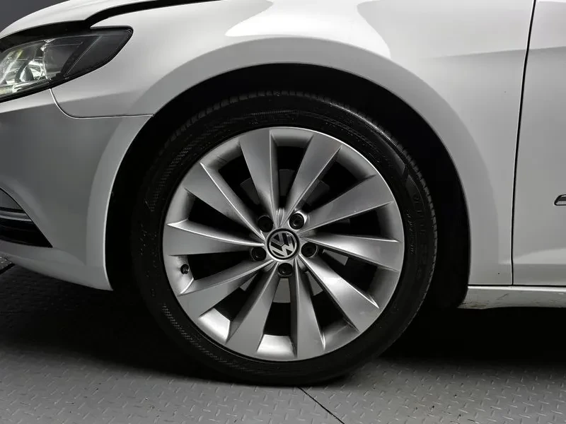 VW CC 2.0 TDI 4Motion, снимка 5 - Автомобили и джипове - 54303461