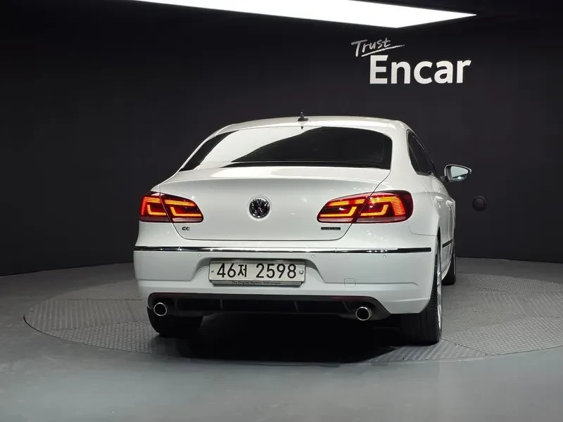 VW CC 2.0 TDI 4Motion, снимка 4 - Автомобили и джипове - 54303461