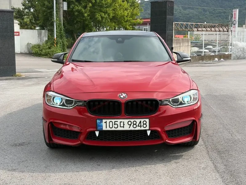 BMW 320 D M Performance Edition, снимка 3 - Автомобили и джипове - 55948857