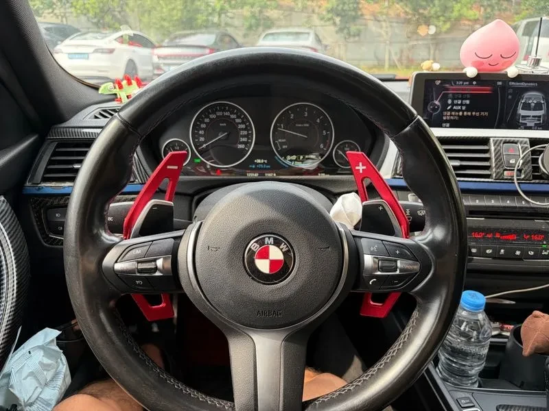 BMW 320 D M Performance Edition, снимка 11 - Автомобили и джипове - 55948857