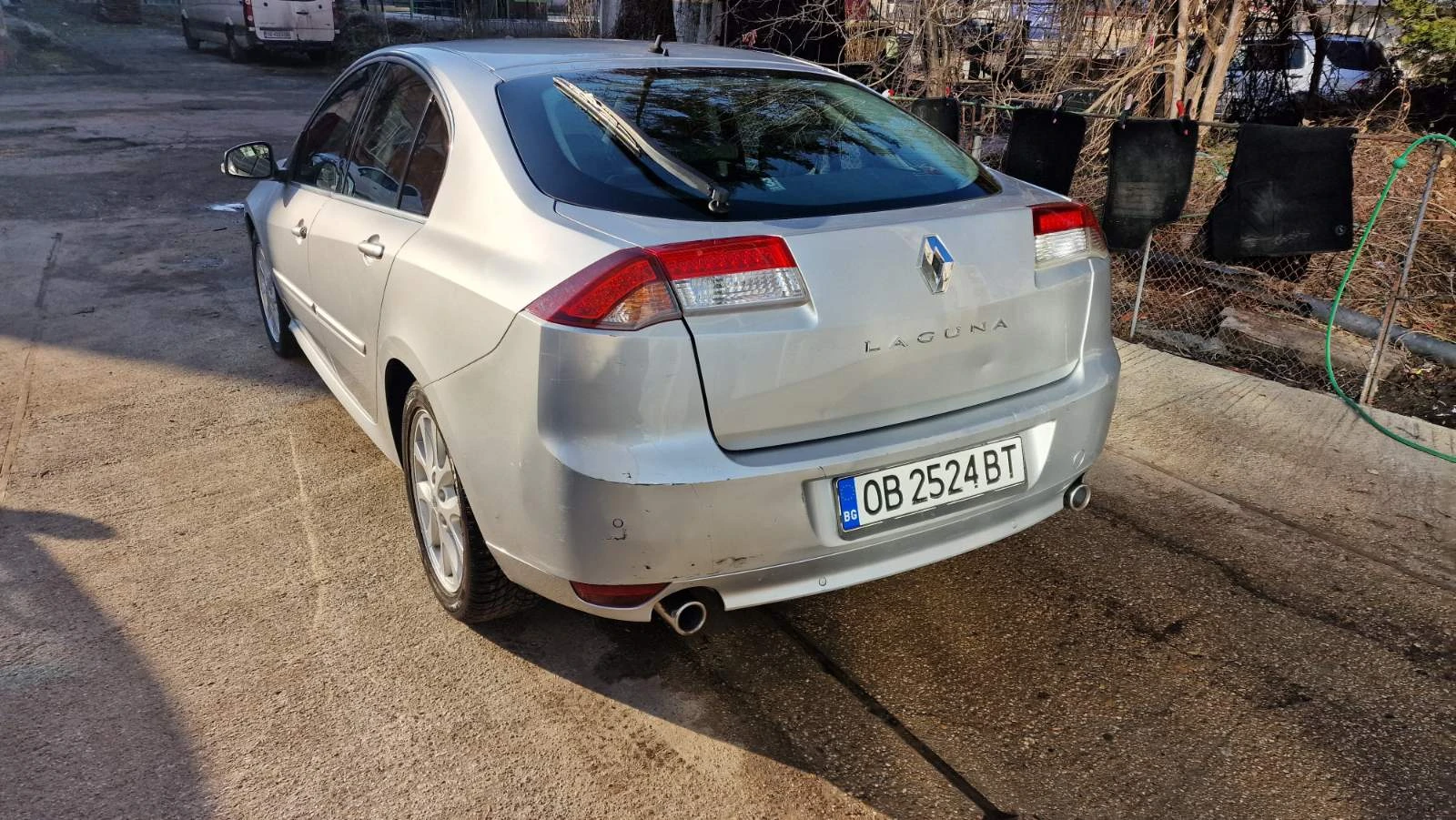 Renault Laguna 2.0 dCI 4CONTROL - изображение 4