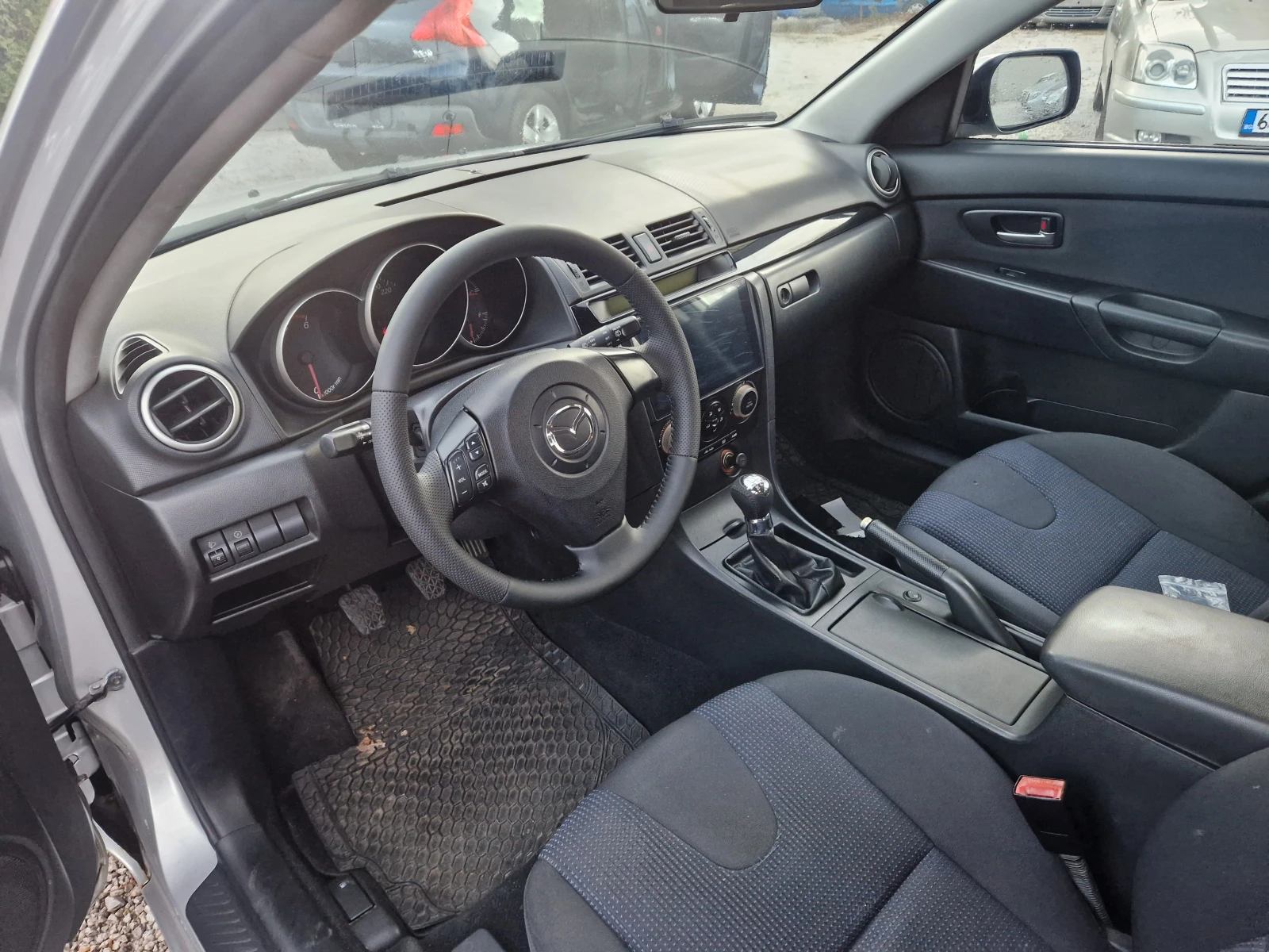 Mazda 3 1.6HDI/NAVI - изображение 6