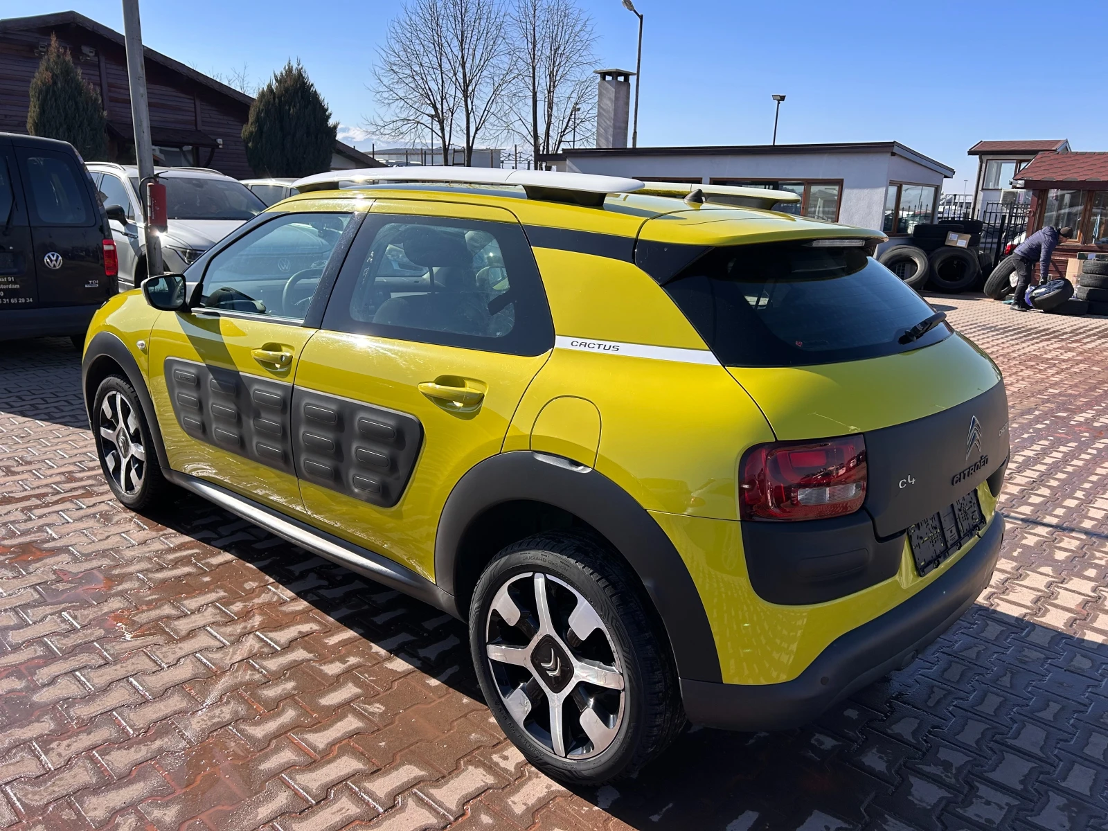 Citroen C4 Cactus 1.2i KAMERA EURO 5 - изображение 8