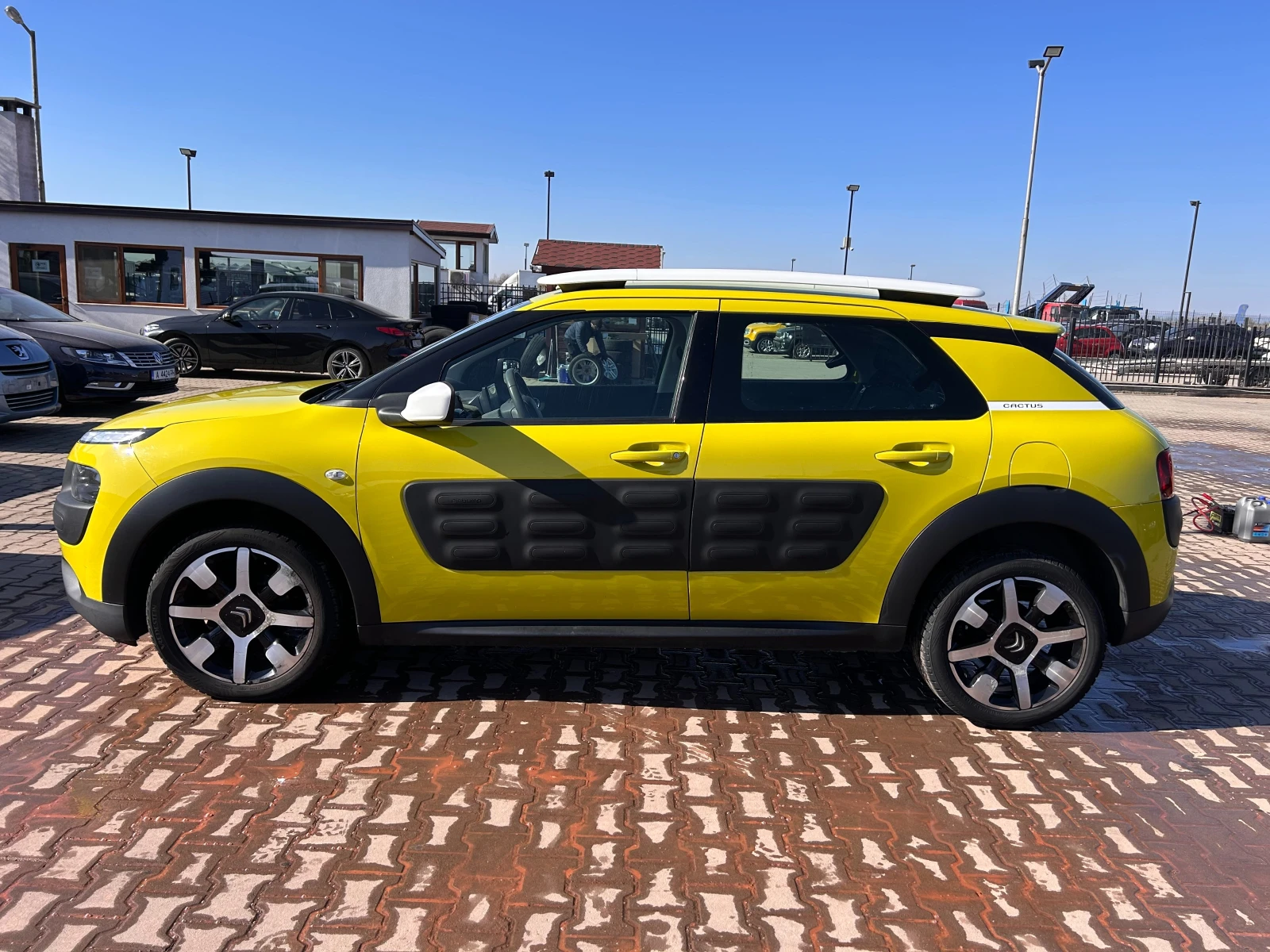 Citroen C4 Cactus 1.2i KAMERA EURO 5 - изображение 9