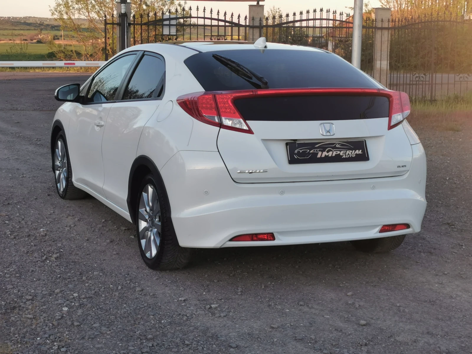 Honda Civic 2, 2 i-DTEC - изображение 5