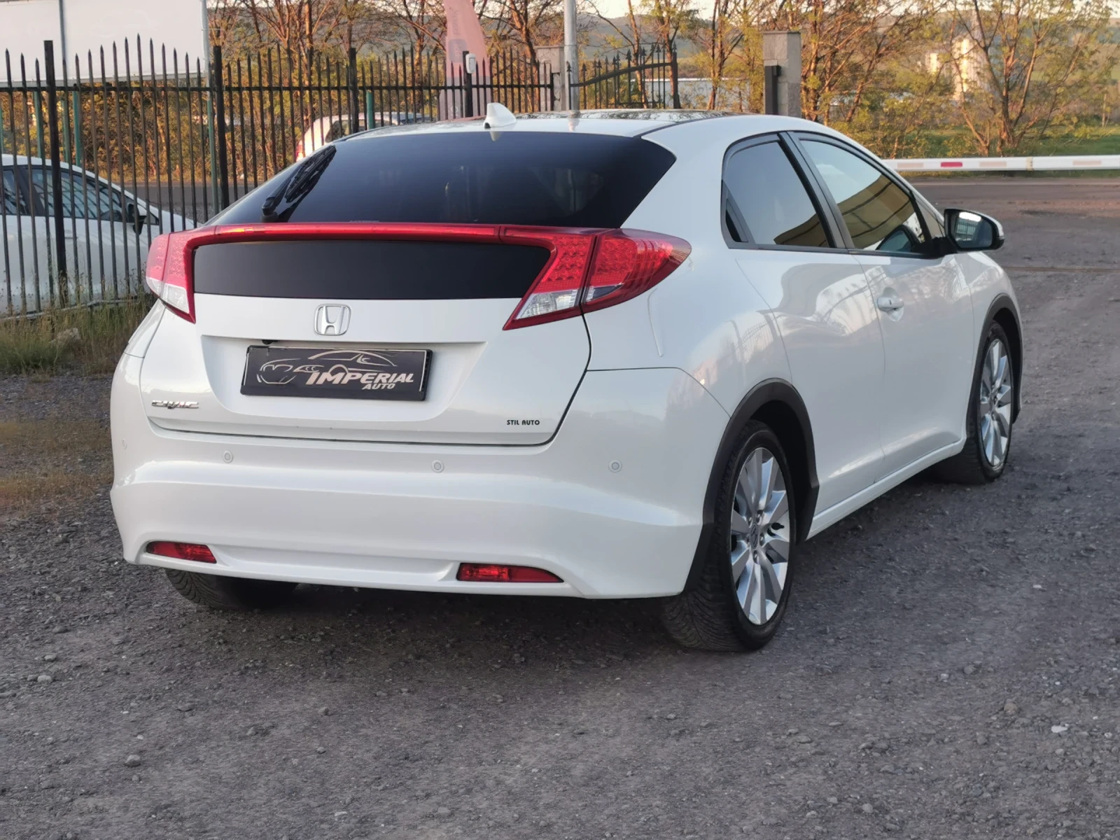 Honda Civic 2, 2 i-DTEC - изображение 4
