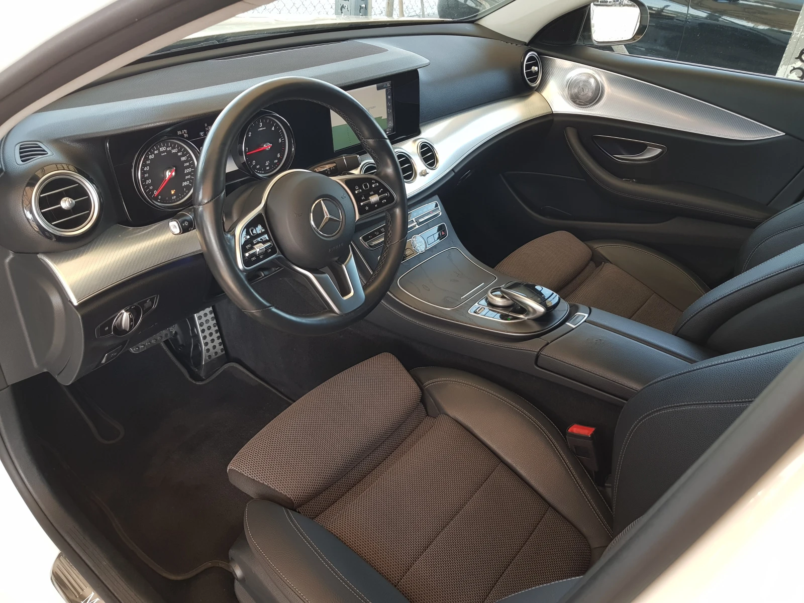 Mercedes-Benz E 220 D 4matic /02/2020г. EURO 6D ЛИЗИНГ - изображение 9