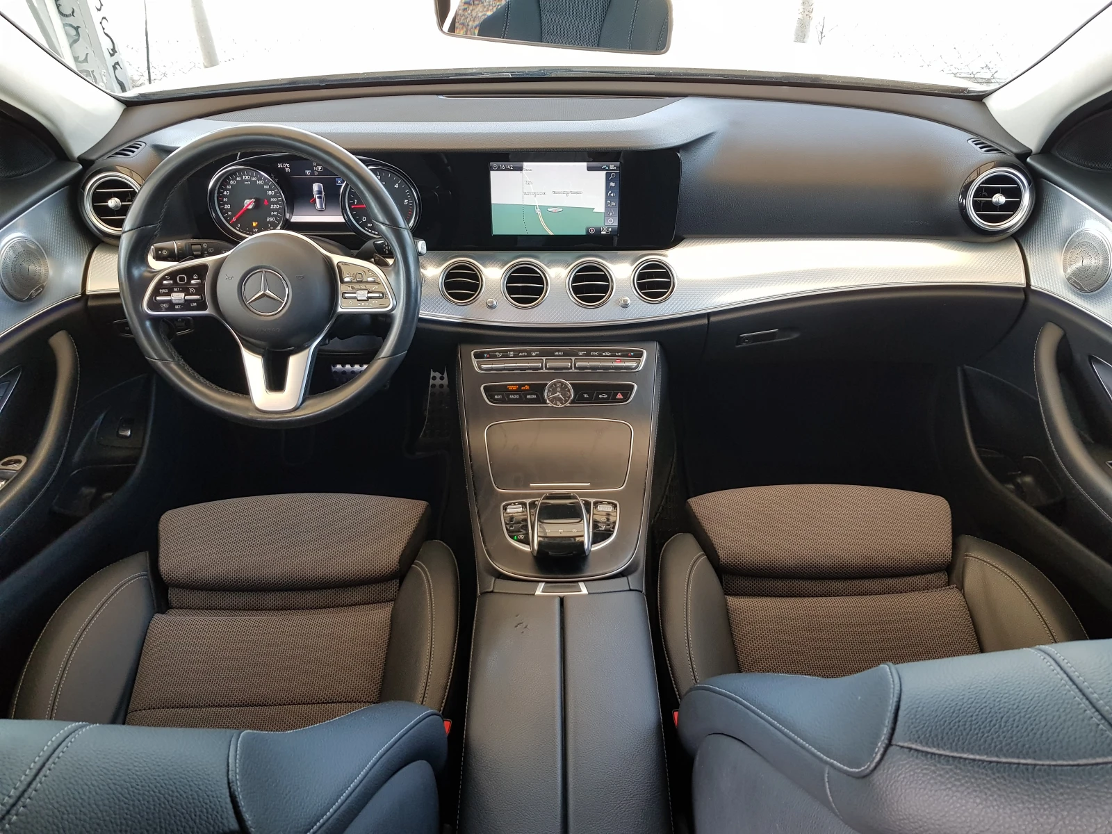 Mercedes-Benz E 220 D 4matic /02/2020г. EURO 6D ЛИЗИНГ - изображение 10
