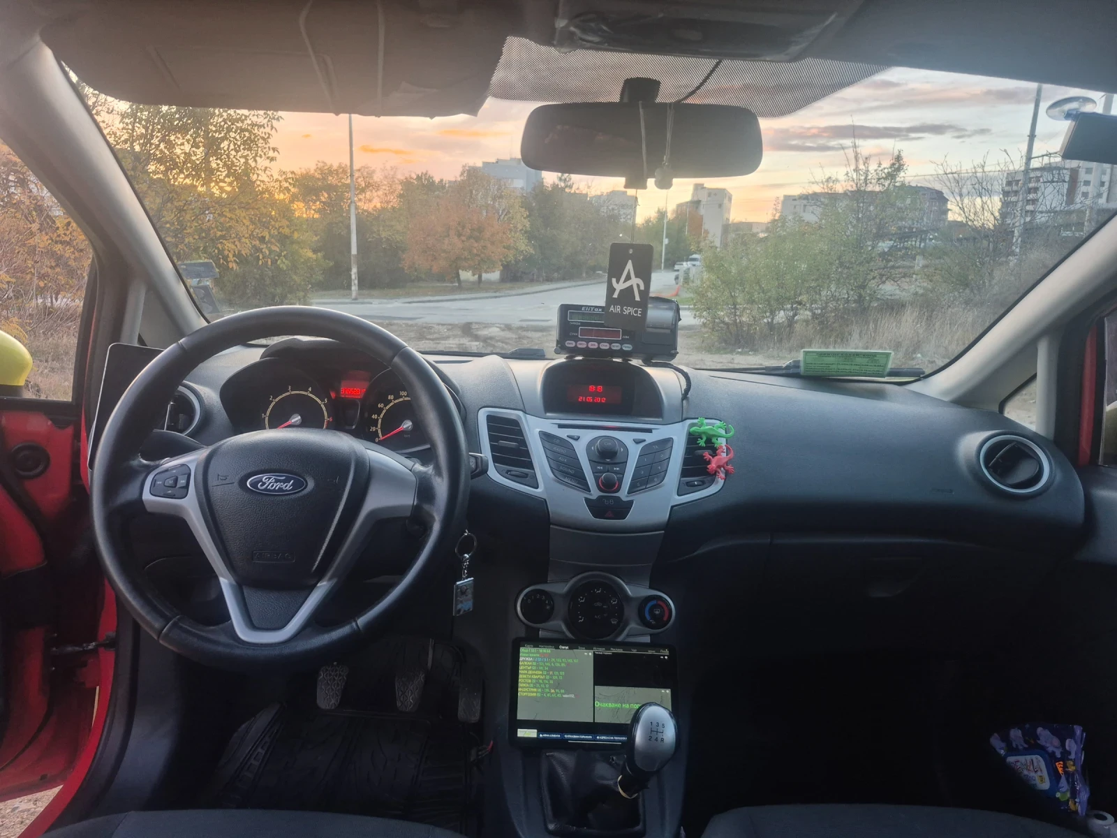 Ford Fiesta  - изображение 9