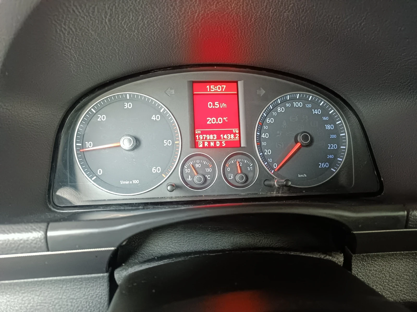 VW Touran 1.9 TDI АВТОМАТИК - изображение 10