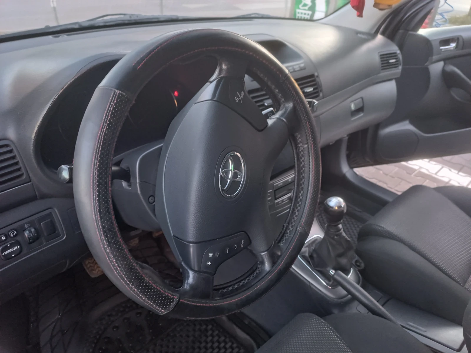 Toyota Avensis �25 | Mobile.bg � ����������� 10