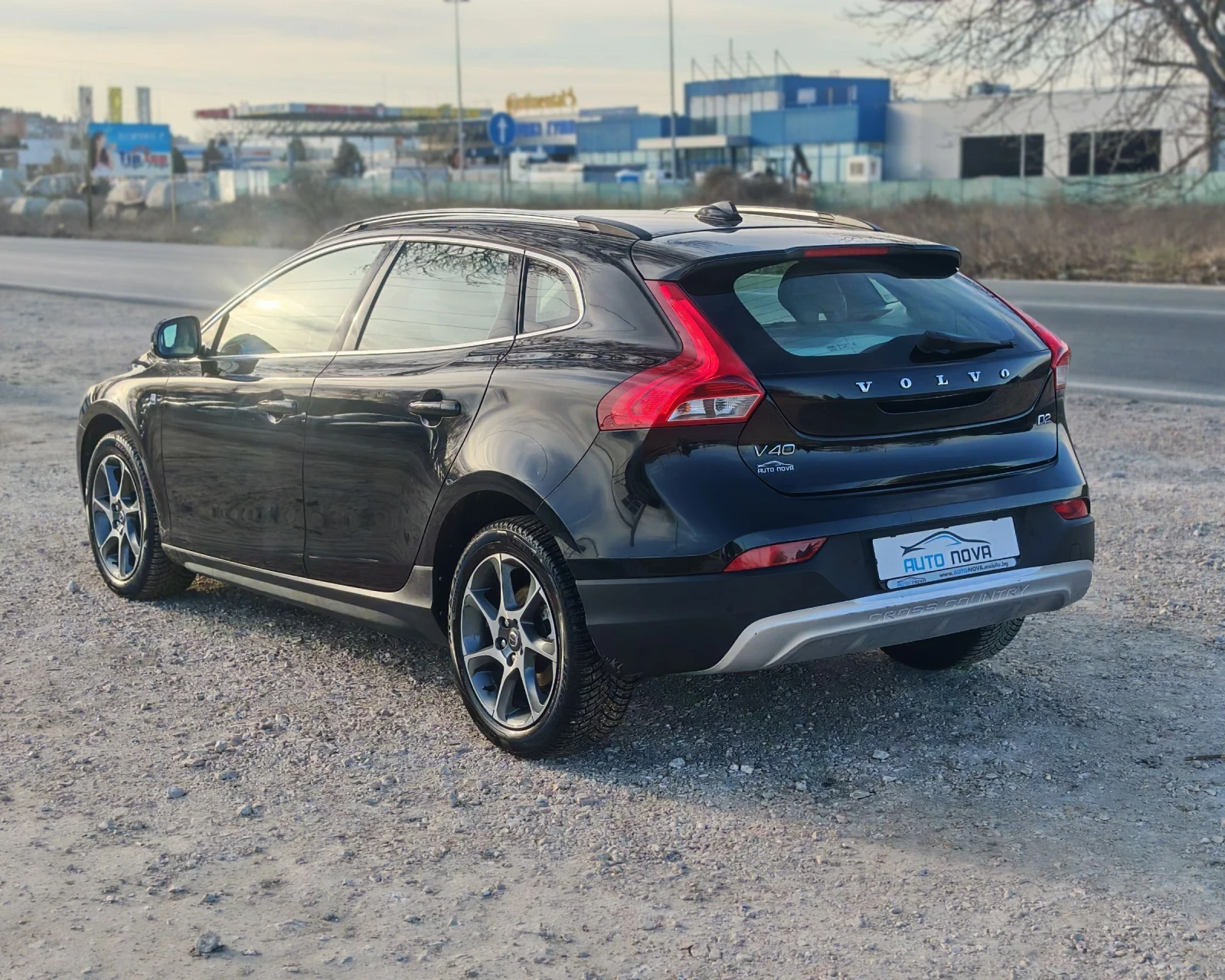 Volvo V40 Cross Country 2.0 120 К.С. ДИЗЕЛ! CROSS COUNTRY!КОЖА! , снимка 7 - Автомобили и джипове - 53773891