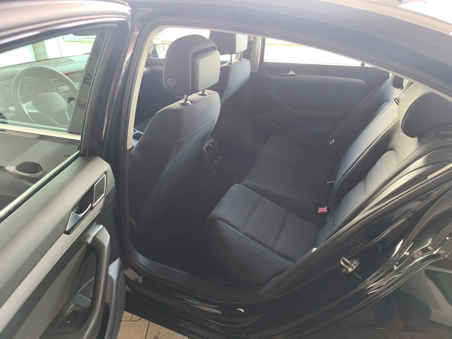VW Passat Business 1.5 TSI OPF DSG | Mobile.bg � ����������� 7