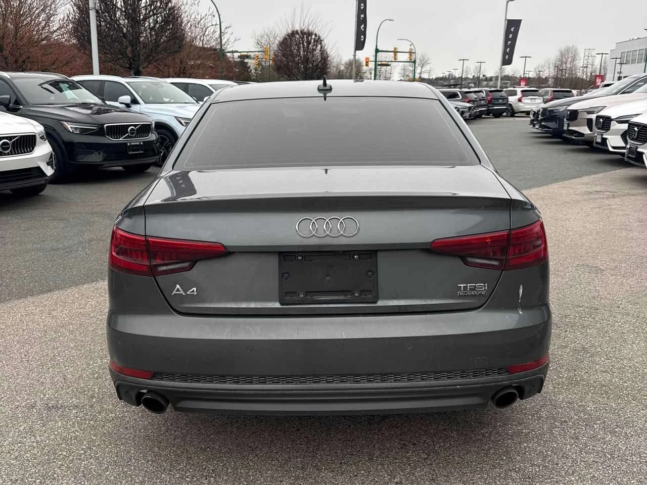 Audi A4 2.0 TFSI quattro Prestige | PANO | KEYLESS, снимка 4 - Автомобили и джипове - 53825003