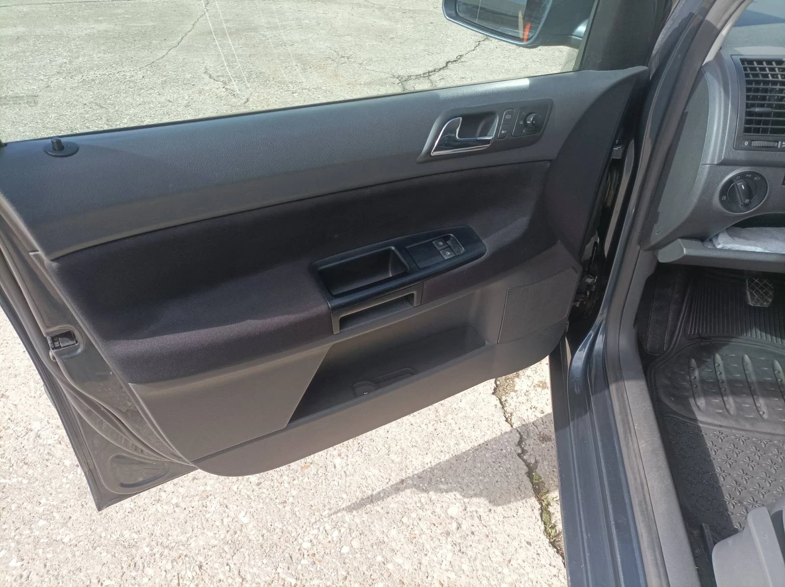 VW Polo 1.4 TDI, снимка 10 - Автомобили и джипове - 53894717