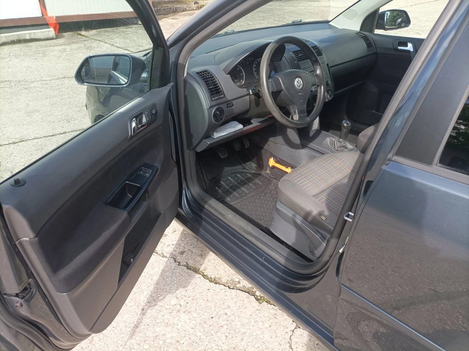 VW Polo 1.4 TDI, снимка 6 - Автомобили и джипове - 53894717