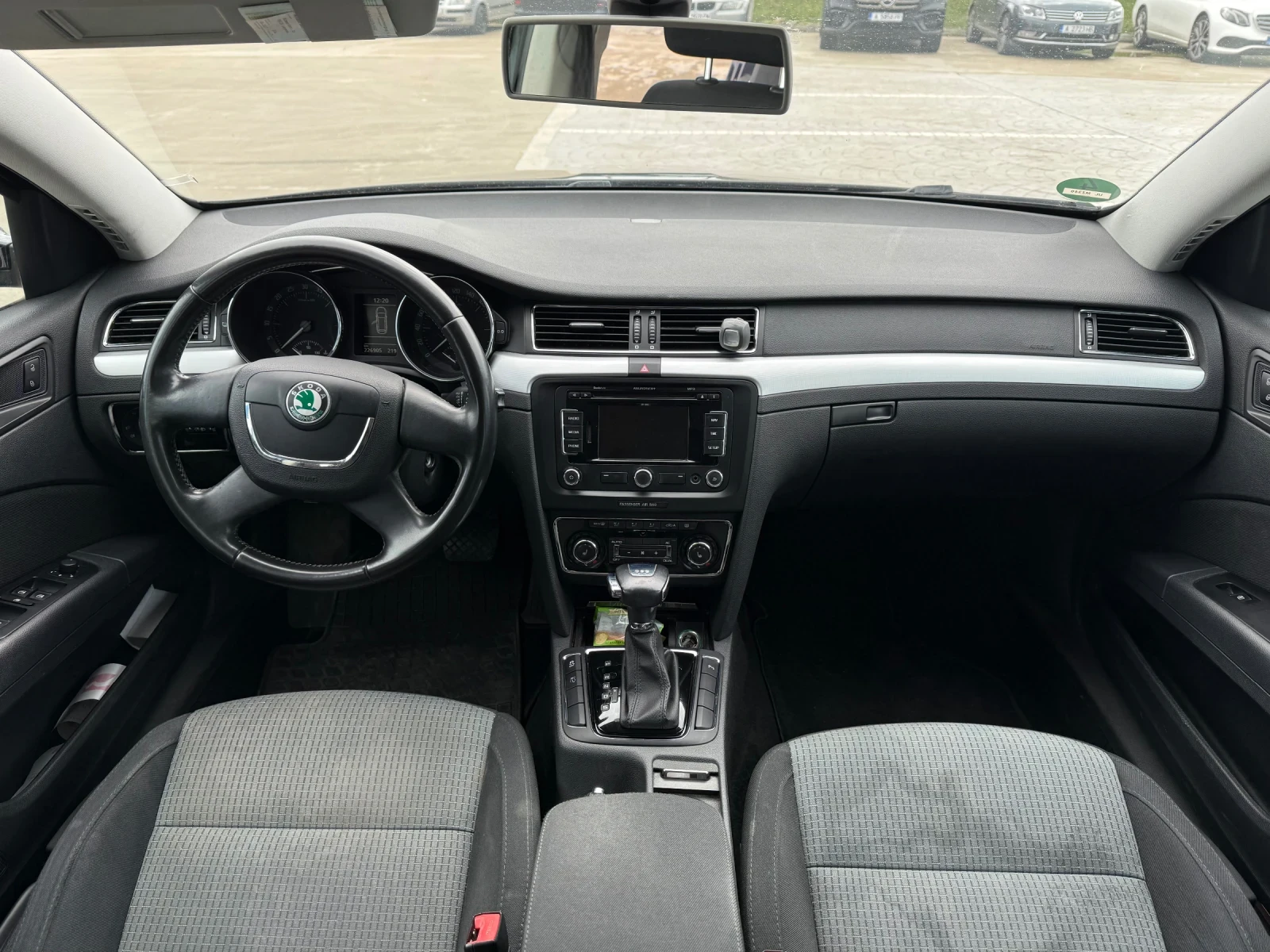 Skoda Superb, снимка 7 - Автомобили и джипове - 54041355