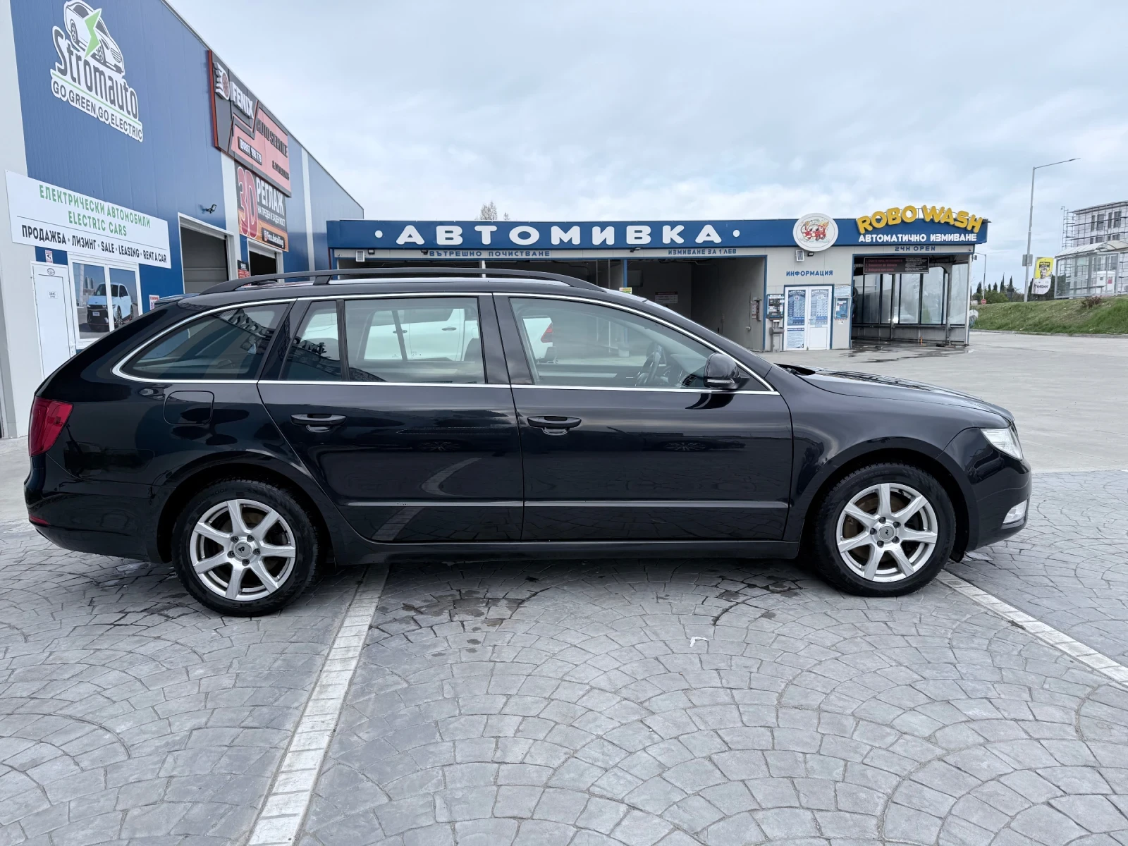 Skoda Superb, снимка 4 - Автомобили и джипове - 54041355