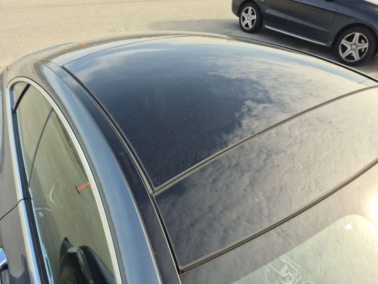 Mercedes-Benz E 400 АМГ Пакет/2 Ключа/360 Камера/Ленти/Подгрев/Пано, снимка 4 - Автомобили и джипове - 54053768