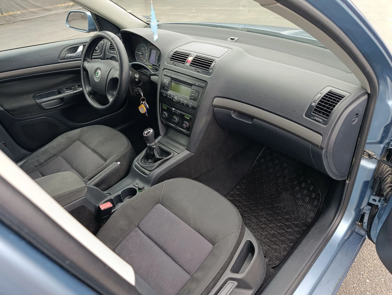 Skoda Octavia 1.9 TDI, снимка 6 - Автомобили и джипове - 54058905