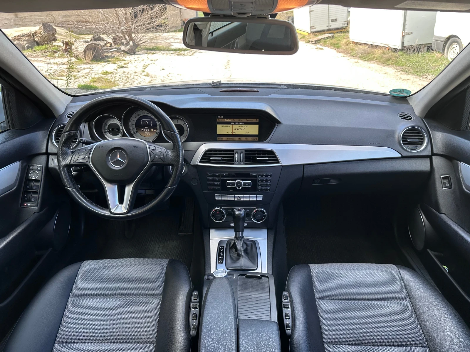 Mercedes-Benz C 220 AVANTGARDE* ШИБЕДАХ* BI-XENON* АВТОМАТ* НЕМСКА!, снимка 8 - Автомобили и джипове - 54122157