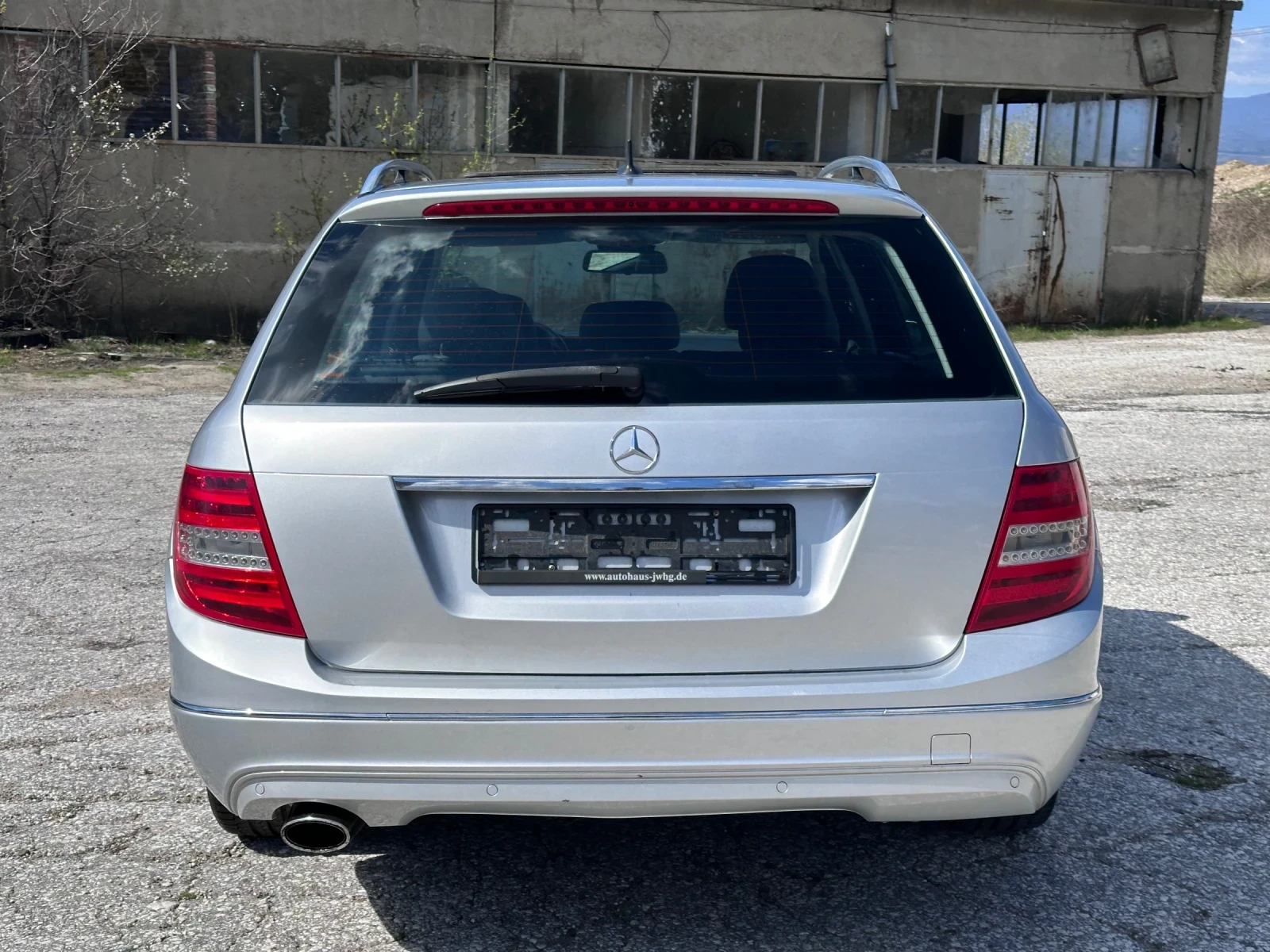 Mercedes-Benz C 220 AVANTGARDE* ШИБЕДАХ* BI-XENON* АВТОМАТ* НЕМСКА!, снимка 5 - Автомобили и джипове - 54122157