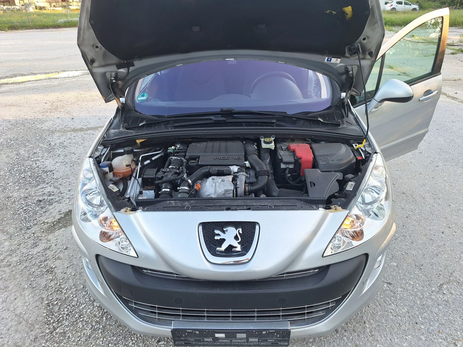 Peugeot 308 1.6 110k, снимка 12 - Автомобили и джипове - 54598608