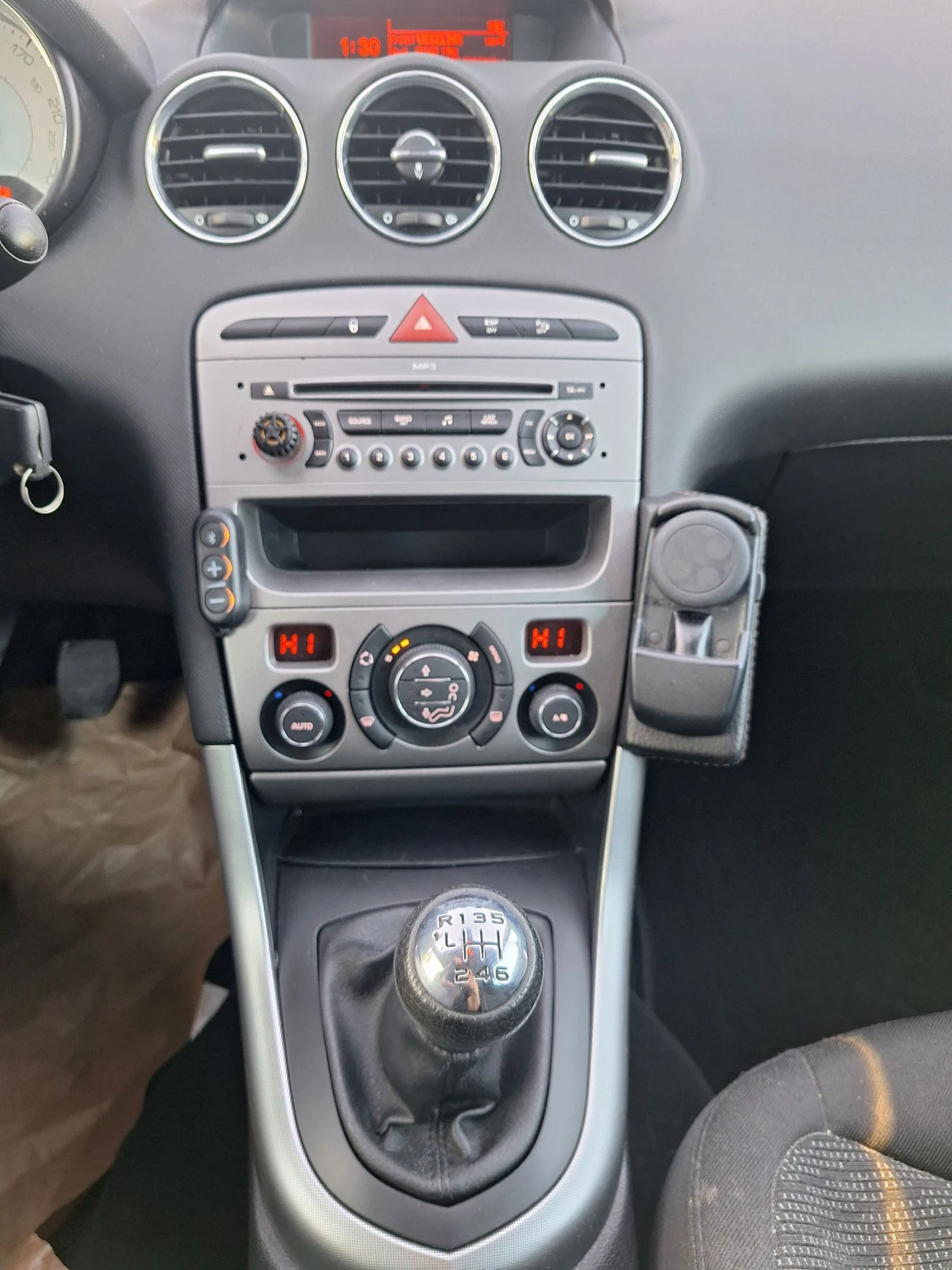 Peugeot 308 1.6 110k, снимка 13 - Автомобили и джипове - 54598608