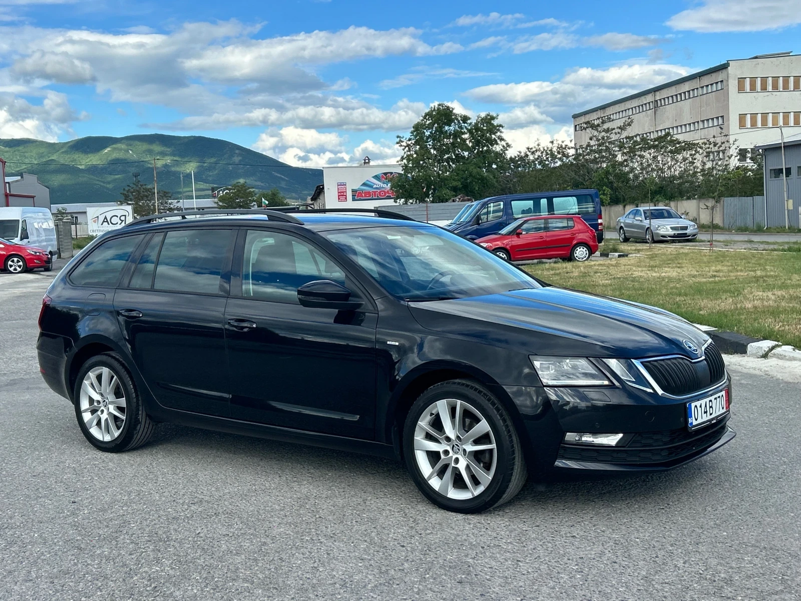 Skoda Octavia 1.6TDI 116ps NAVI FULL LED 2019г ТОП, снимка 7 - Автомобили и джипове - 54607197