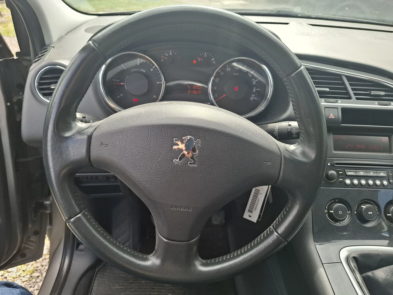 Peugeot 3008 1.6 HDI, снимка 7 - Автомобили и джипове - 54661739