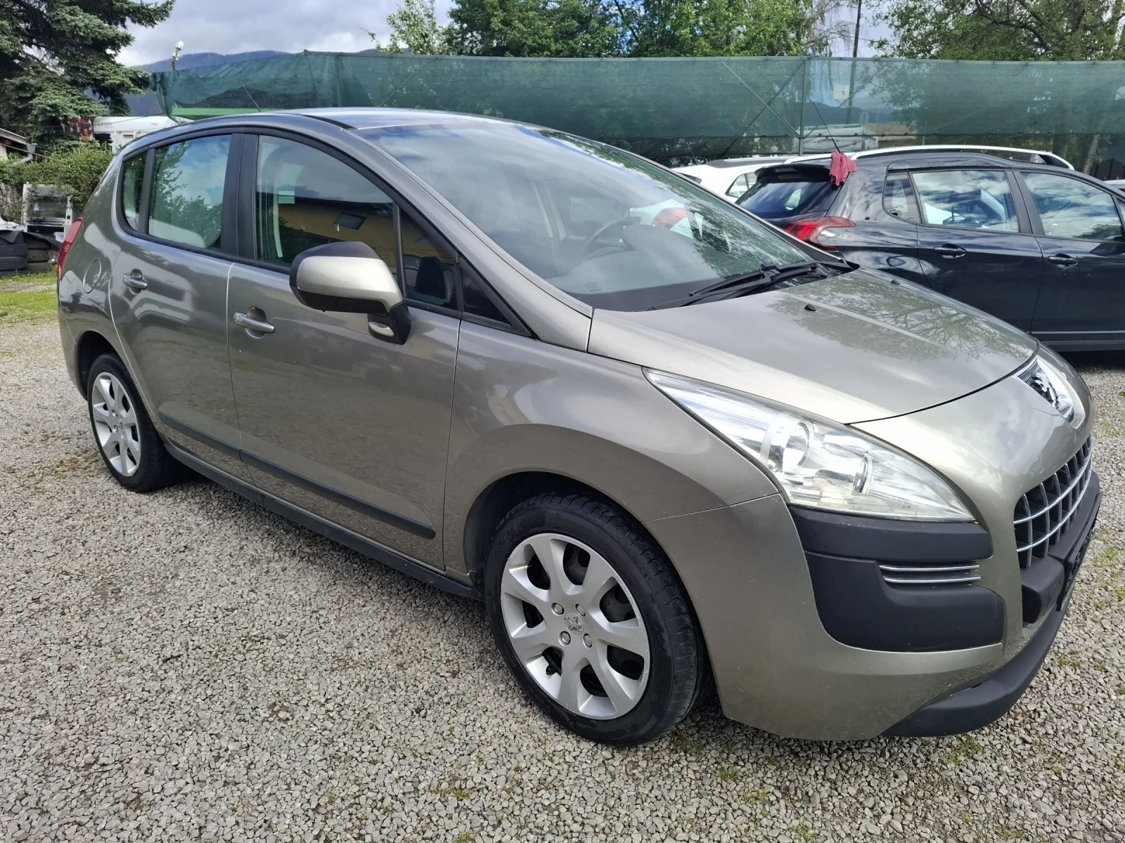 Peugeot 3008 1.6 HDI, снимка 2 - Автомобили и джипове - 54661739