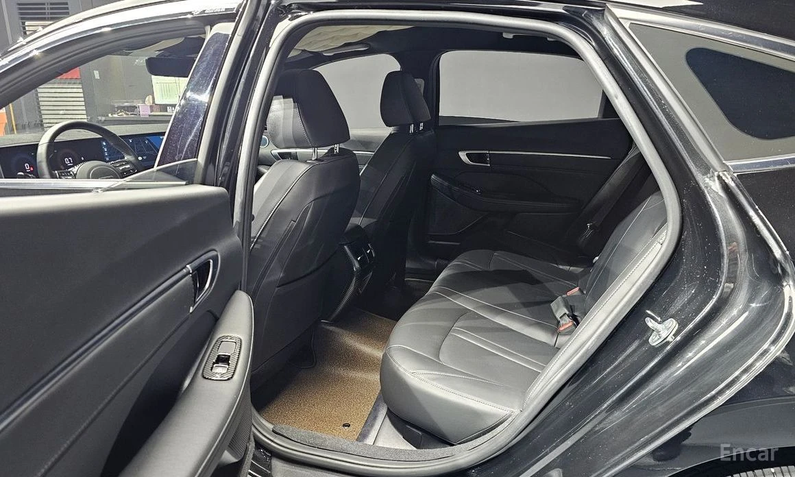 Hyundai Sonata, снимка 12 - Автомобили и джипове - 54711165