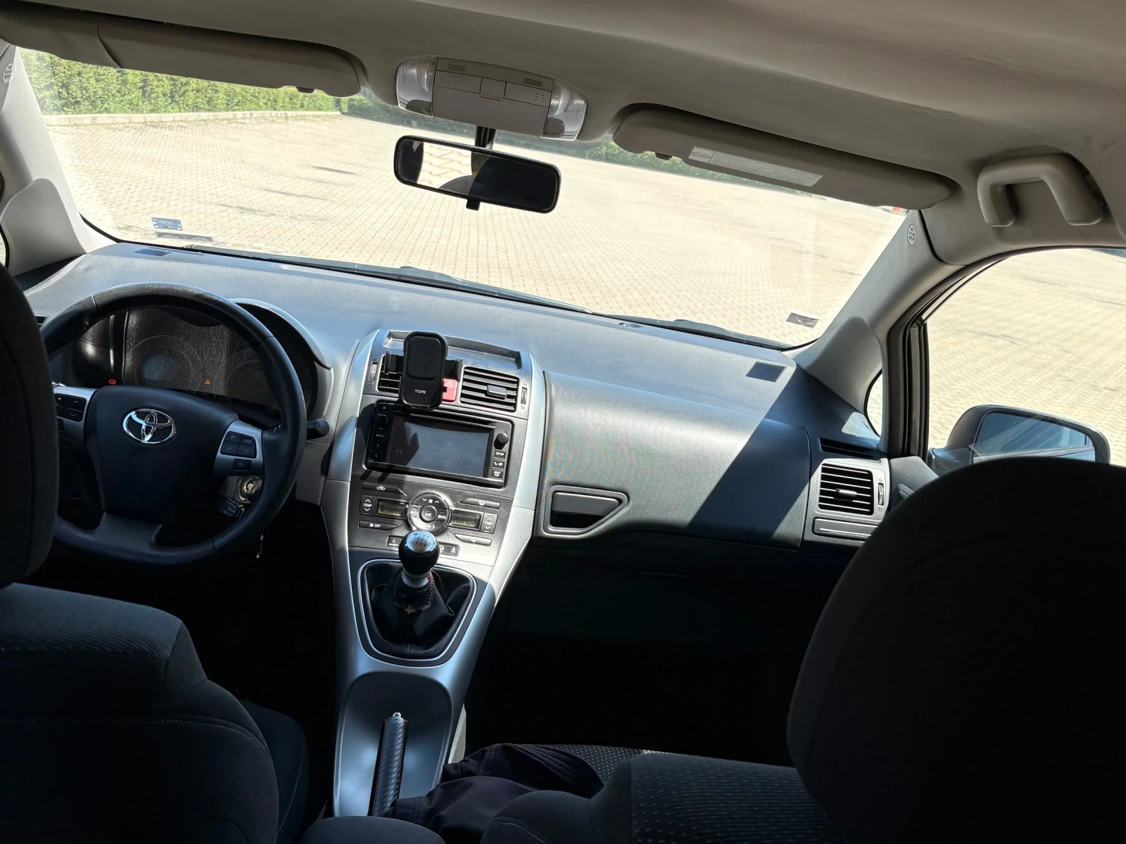 Toyota Auris Отлична! 2.0 D4D, снимка 8 - Автомобили и джипове - 55076659