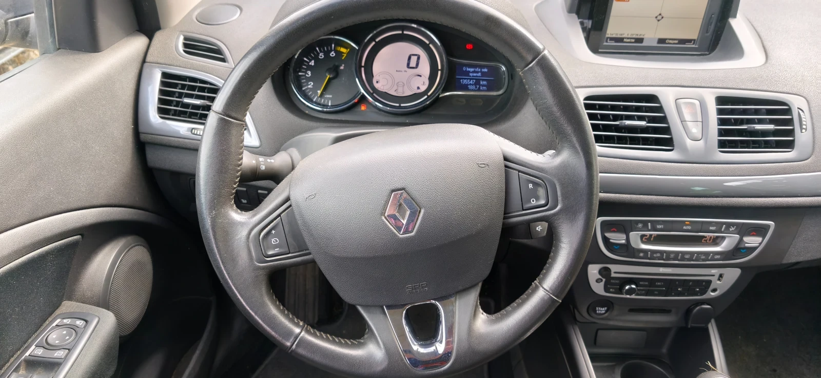 Renault Megane 1.2, 16v, 116, снимка 8 - Автомобили и джипове - 55165778